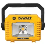 LUZ LED COMPACTA XR V SCARREGBAT DEWALT ()