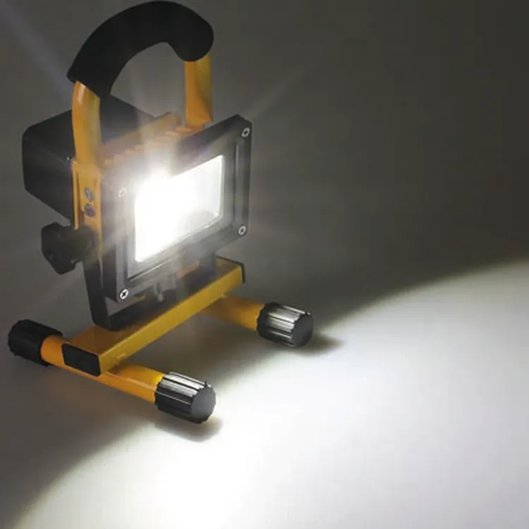 Holofote LED Recarregável HEAVYWARE TOOLS HLES12 10W 1200lm